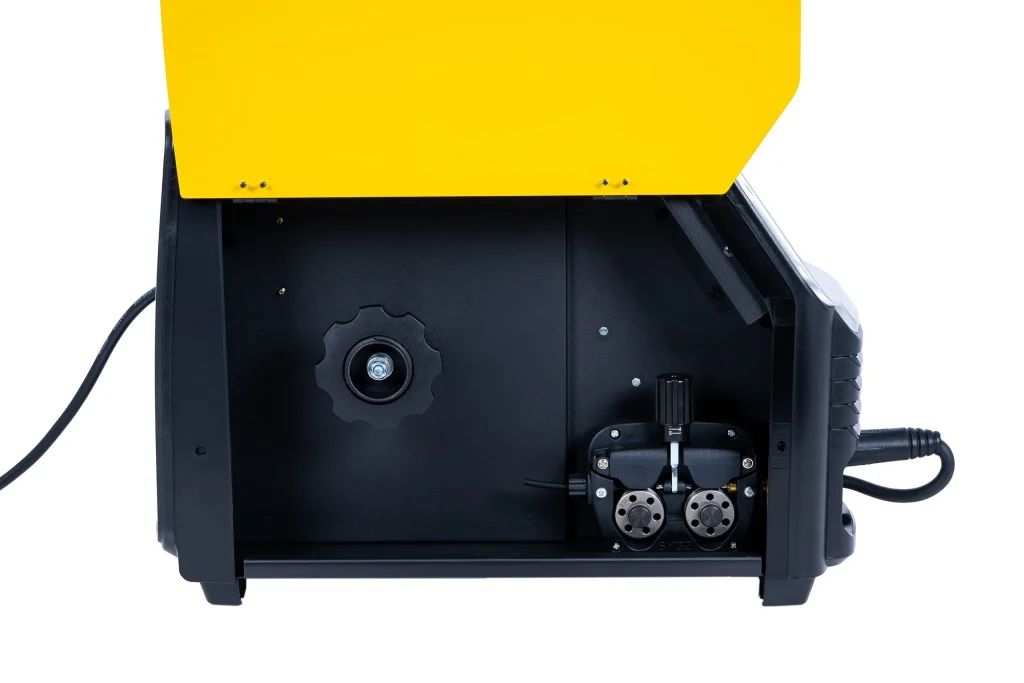 MAGNUM MIG 221 DUAL PULS SYNERGIA 4x4